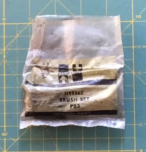 HYSTER 1199362 BRUSH SET PR3, N. O. S. Unopened Bag, 1 LARGE BRUSH & LEADS - Picture 1 of 2