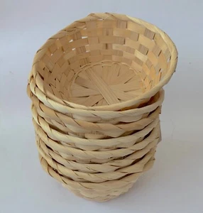 Natural Round Baskets Bamboo Bread Wicker Fruit Snack Storage Art Gift Hamper - Picture 1 of 24