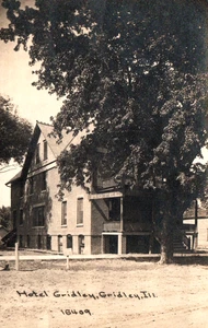 IL GRIDLEY Illinois HOTEL GRIDLEY CR KINDER ECHTFOTO POSTKARTE rppc - Bild 1 von 2