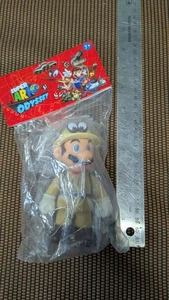 Mario Explorer Prize Machine Banpresto 5in Figura Articolata Mario Odyssey - Foto 1 di 3