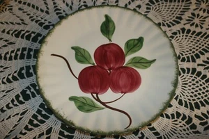 VINTAGE BLUE RIDGE HAND PAINTED UNDER GLAZE PLATE WITH GREEN RIM FRUIT 9 1/4" - Picture 1 of 2
