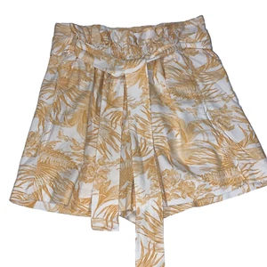 Ophelia Roe Shorts Tropical Hawaiian Fern Leaf Print Size M Elastic Waist #1006 - Picture 1 of 8