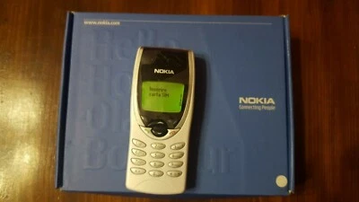 NOKIA 8210 BIANCO PARI AL NUOVO CON SCATOLA - Immagine 1 di 4