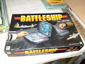 Vintage 1998 Milton Bradley Battleship Classic Naval Combat Game - COMPLETE - Picture 1 of 8