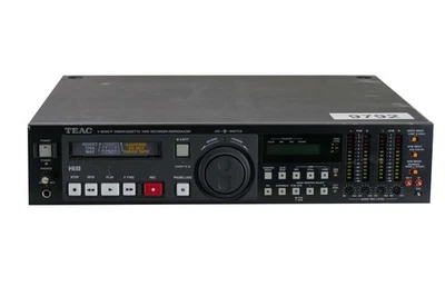 TEAC V800G | Professional Hi8 Videocassette Recorder & Player - Bild 1 von 2