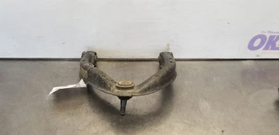 Brazo de control superior pasajero delantero derecho nissan titan 19 Foto 1 de 4