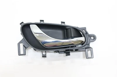 Manija de puerta interior Rogue Except Sport 2014-2020 Rh 80670-7fl0b Foto 1 de 4