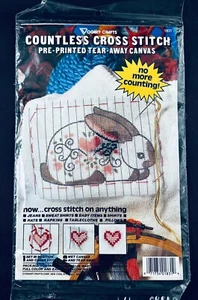 VOGART PRE-PRINTED COUNTLESS CROSS STITCH BUNNY W/ A HEART KIT TEAR-AWAY CANVAS - Picture 1 of 4