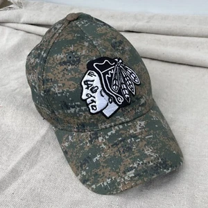 Sombrero camuflado Chicago Blackhawks para hombre auténtico Reebok camuflaje digital - Imagen 1 de 5