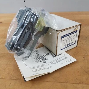 Contactor industrial Telemecanique CA2-AN4-110-AA3U 100-110VAC/50Hz, 120VAC/60Hz - Imagen 1 de 6