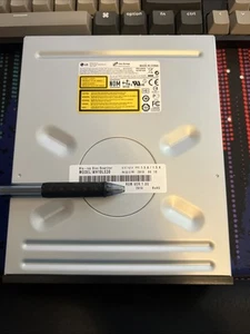 LG Blu-Ray Disc Rewriter WH10LS30 - Picture 1 of 3