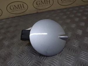 Vauxhall Vectra C Fuel Filler Flap Lid Cover Cap P/C Z2au Silver 2002-2011B - Picture 1 of 3