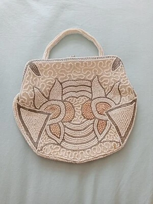 Vintage Foreign Beaded evening clutch or purse.Label Foreign. - Image 1 of 4