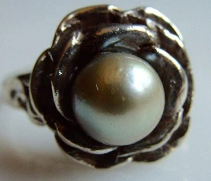 Sterling Silver Sea Pearl Flower Ring Size 8 1/2 - Picture 1 of 9