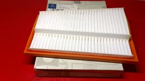 Mercedes Air Filter 07-11 E320 E350 GL320 GL350 ML320 ML350 GENUINE 6420942204 - Picture 1 of 1