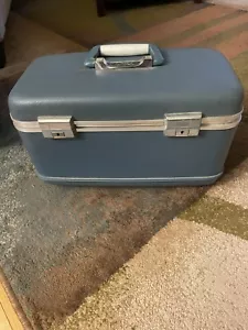 Parkleigh Vintage Train Case - Picture 1 of 9