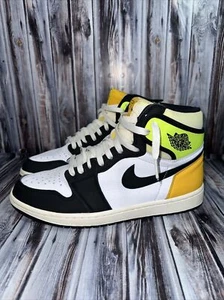 Nike Air Jordan 1 Retro High OG weiß schwarz Volt gold (555088-118) Größe 10 Herren - Bild 1 von 8