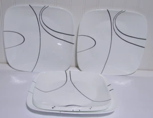 Corelle Simple Lines 10.5" Dinner Plates and 9" Luncheon Plates Lot - Picture 1 of 5