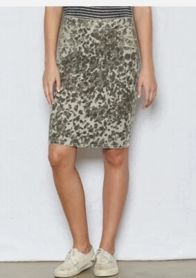 Current Elliott The Geneva Leopard Pencil Skirt Stretch Steel Gray Scooter Sz 27 - Image 1 of 4