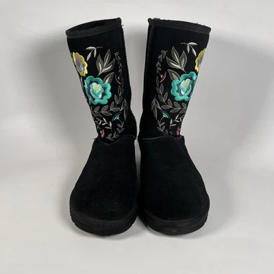 UGG “Juliette” Black Embroidered Boots Early 2000s Floral🌺US 8 Very Light Wear! - Image 1 of 4