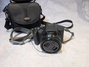 Classic Panasonic Lumix DMC-FZ20 Digital Bridge Camera 5MP CCD Sensor 12x Zoom - Picture 1 of 7