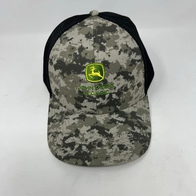 Gorra John Deere Clásica Adidas Golf Digital Camuflaje SnapBack Camionero PGA Foto 1 de 4