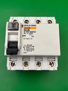 Merlin Gerin 16261 80A 30mA 4 polos 3 fases RCD - Imagen 1 de 4