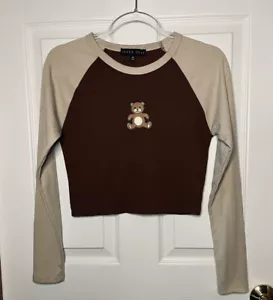 Faded Rose Crop Top Shirt Women’s Size Medium Long Sleeves Brown Teddy Bear - Picture 1 of 4