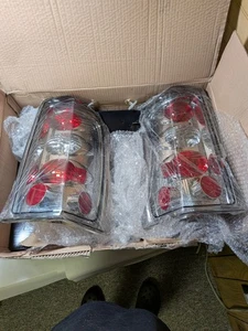 Luces traseras de ojos de cristal para Escalade 2002-2003. Nuevo en envoltura - Imagen 1 de 2