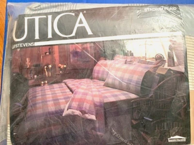 Vintage 1983 UTICA J P Stevens KING SET  No Iron Percale Sealed STADIUM PLAID - Image 1 of 4