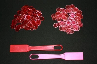 Magnetic Pink and Red Bingo Wands and 200 Chips Markers – Use on paper sheets  - Image 1 of 2