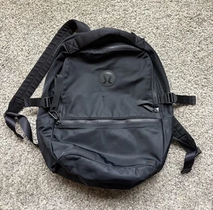 Lululemon Crew Backpack 22 L Black  15" Laptop Padded Bag Yoga Travel School - Picture 1 of 16