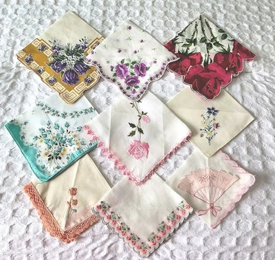 LOTE VINTAGE DE 9 LENÇÓIS FLORAIS VINTAGE - Imagem 1 de 4