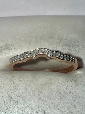ESTATE Solid 10K Rose Gold Natural Diamond Band Ring Size 7.75 - Image 1 of 4