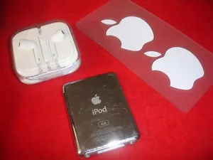 2 APPLE iPOD NANOS 4GB SILVER CHROME & BLACK COLOR MODEL A1236 A1137 PARTS ONLY - Picture 1 of 19
