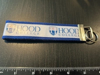 Capucha universidad, llaveros, llaveros, muñeca, universidad, cordón de muñeca Foto 1 de 2