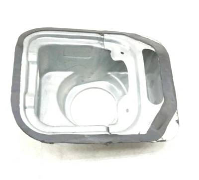 NUEVO OEM GM tanque de combustible llenado cuello carcasa 25720597 Oldsmobile Aurora 01-03 Foto 1 de 4