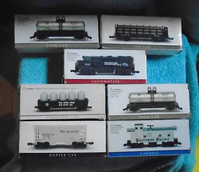 N Gauge Southern Pacific High Speed Metal Products Static Diesel 7 Pieces - Image 1 of 4
