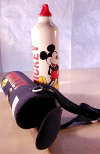 Disney Store Classic Mickey Mouse Aluminium Trinkflasche mit blauem Neoprenbezug - Bild 1 von 12