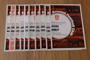 Arsenal 1968/69 Selección de Programas de la Liga en casa del menú Equipos fuera B-M - Imagen 1 de 11