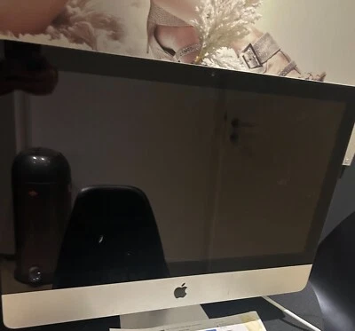 Apple iMac als Ersatzteil/defekt (21,5 Zoll, Ende 2009) Nr.1  - Bild 1 von 4