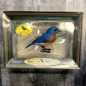 Takara Breezy Singers Motion-Activated Eastern Bluebird 2003 New in Box w/ Stand - Picture 1 of 8