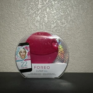 foreo LUNA fofo Smart facial Cleansing Brush Fuchsia  - NEW/SEALED - Picture 1 of 5