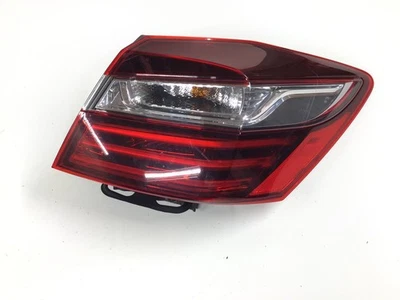 Honda Accord 2016 2017 sedán pasajero derecho exterior LED luz trasera OEM usada Foto 1 de 4