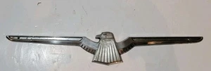 1973 Ford Thunderbird Tail Light Panel Chrome Emblem D3SB-13616-BA 1972 - Bild 1 von 8
