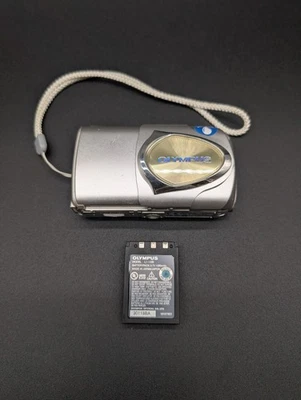 Câmera Digital Compacta Olympus Stylus 400 4.1MP - Prata - Testada e Funciona! - Imagem 1 de 4