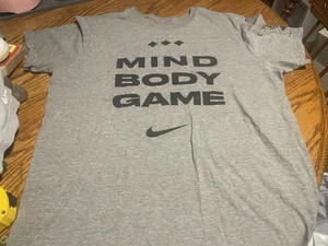 Nike The Academy Mind Body Game Gray T-Shirt Mens Large - Picture 1 of 2