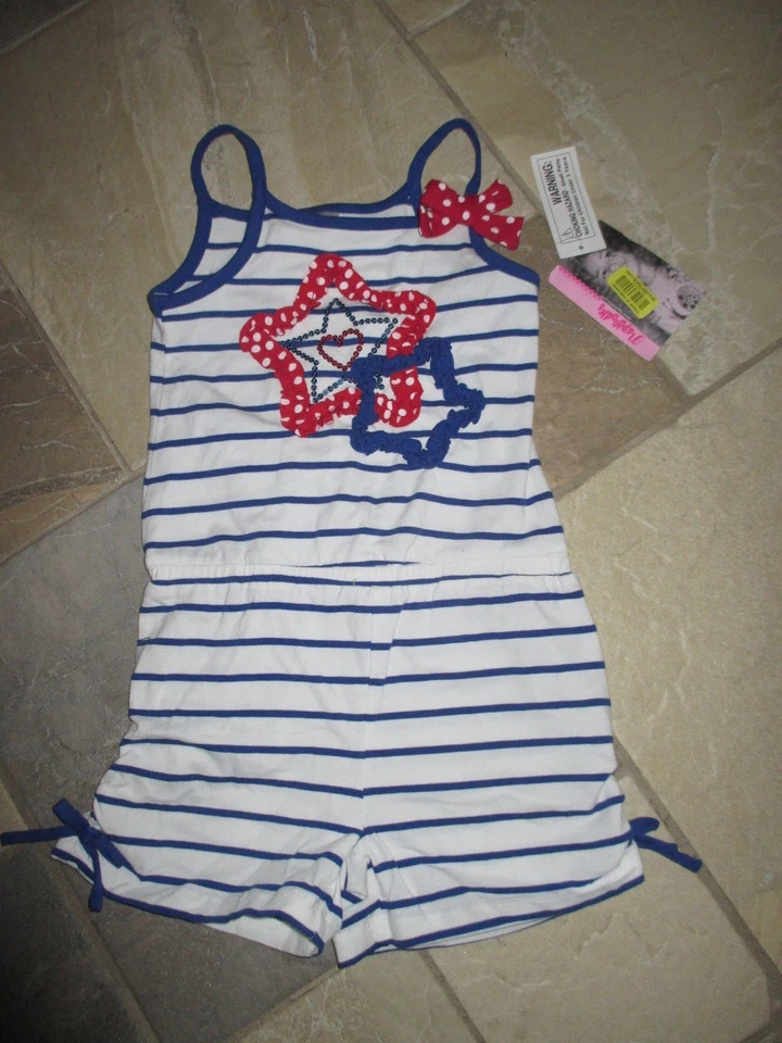 全新带标签 女孩,4/4T,FLAPDOODLES,7 月 4 日 红色/白色/蓝色星星爱国连身裤 — 第 1/1 张图片