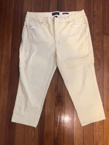 Charter Club Women Petite White Bristol Capri Pants Cotton Blend Size 14P - Picture 1 of 6