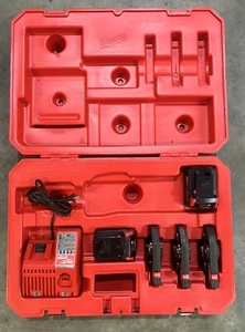 Milwaukee 2773-22L M18 FORCE LOGIC Long Throw Press Tool 1/2" to 1" Kit NO TOOL - Picture 1 of 5